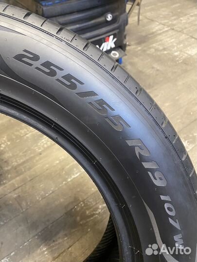 Pirelli P Zero 255/55 R19