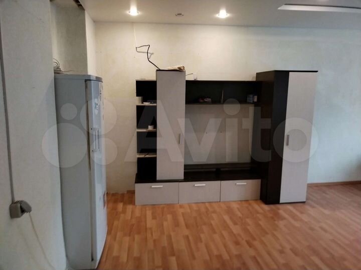 Комната 25 м² в 4-к., 4/4 эт.