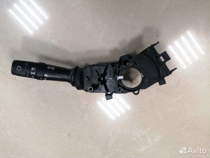 Подрулевой переключатель поворотов Kia Cerato 3