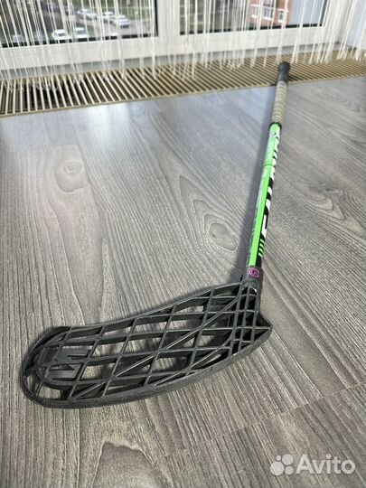 Клюшка salming aero F32 87cm L/R