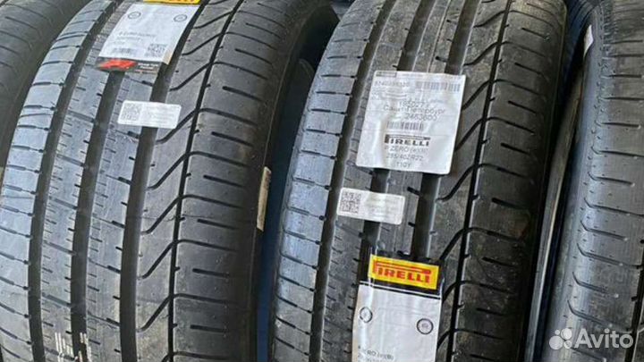 Pirelli P Zero PZ4 285/40 R22 и 325/35 R22