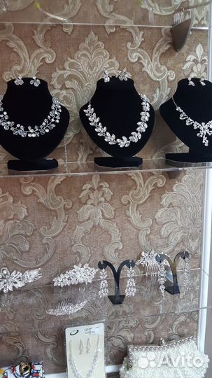 Свадебные украшения. Серьги. Колье. Диадема