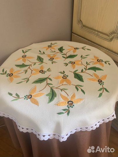 Скатерти с вышивкой