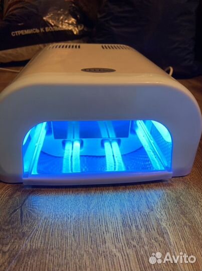 Лампа для маникюра/педикюра