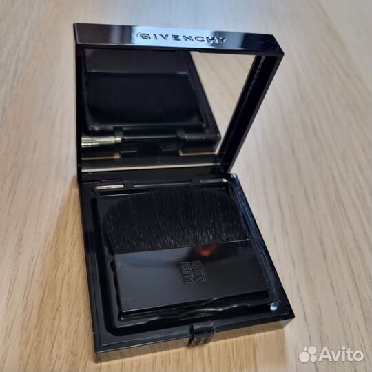 Пудра компактная givenchy