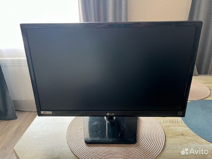 Монитор LG flatron IPS234T