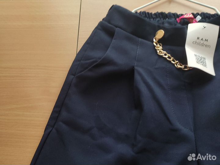 Школьная форма (брюки) для девочки 42 размер