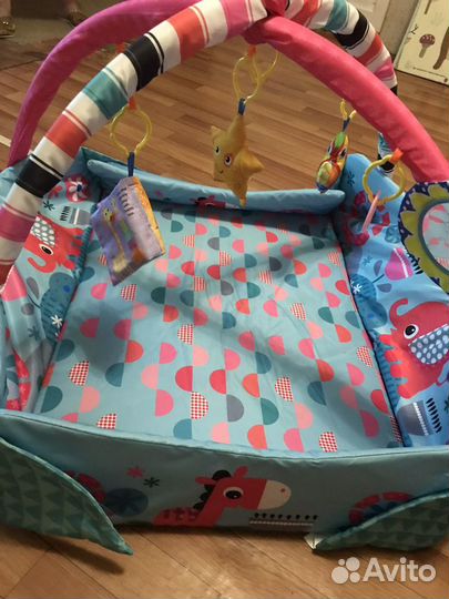 Развивающий коврик новый