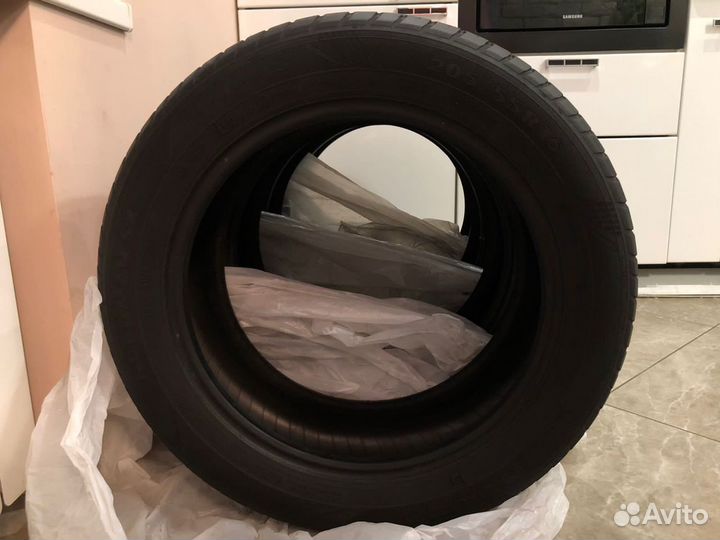 Nokian Tyres Hakka Black 2 205/55 R16