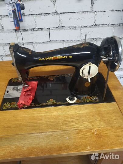 Швейная машинка ножная подольск
