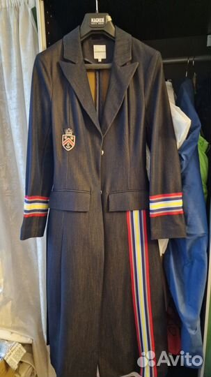 Пальто-плащ женский 42 джинсовый