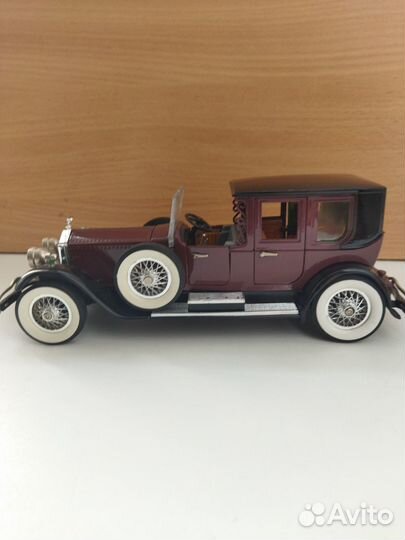 Коллекционные машинки 1 :24