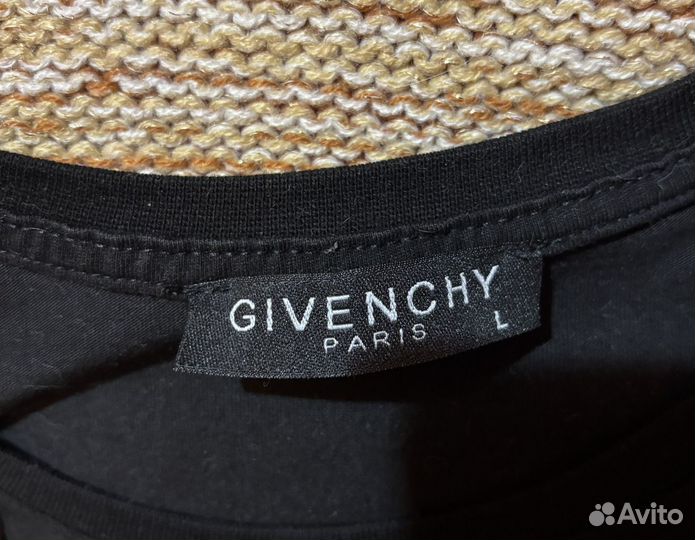 Футболка унисекс givenchy