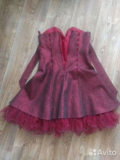 Вечернее платье