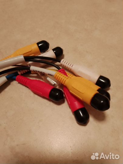 Кабель звук- видео для автомагнитол