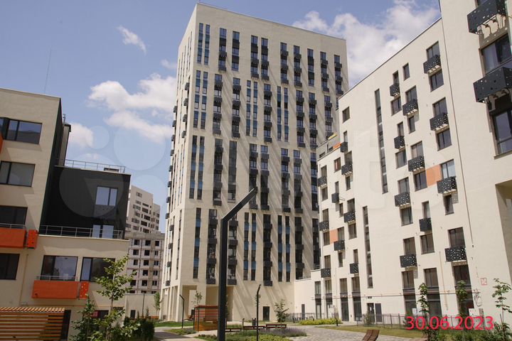 2-к. квартира, 47 м², 10/17 эт.