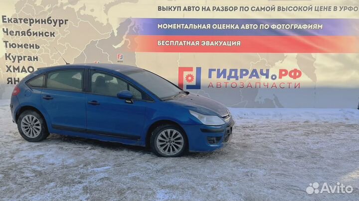 Фонарь задний правый Citroen C4 6351T8