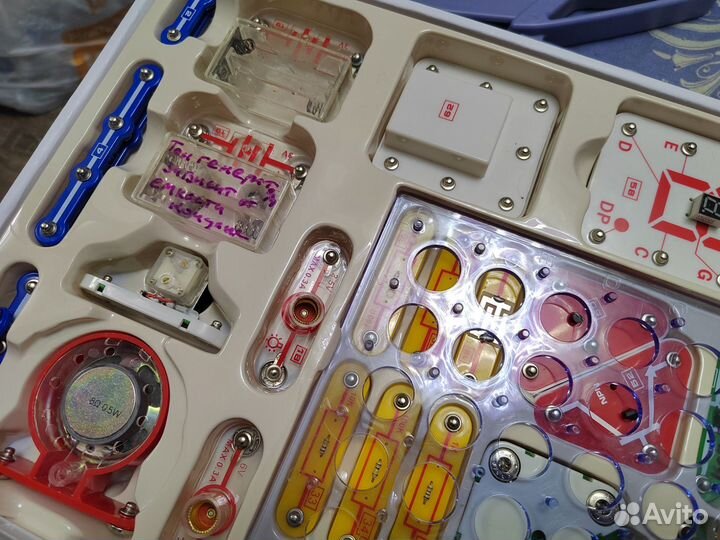 Конструктор знаток 320 схем