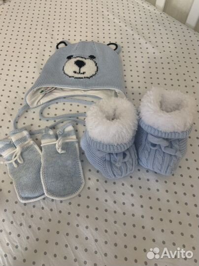 Шапка и пинетки утепленные для новорождённого