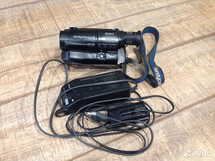 Видеокамера Sony Handycam video8