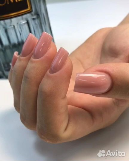 Маникюр и педикюр