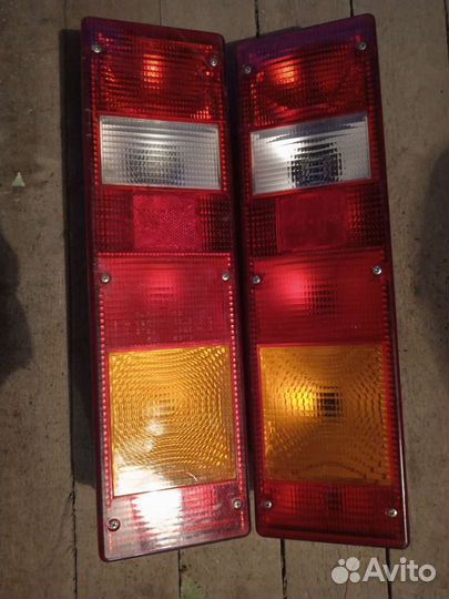 Задние фонари маз