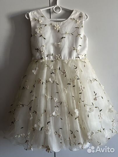 Платье праздничное 116