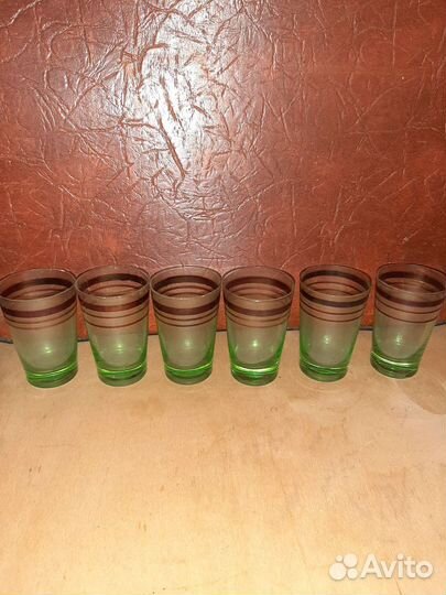 Фужеры марганцевое,урановое,жёлтое,темное стекло
