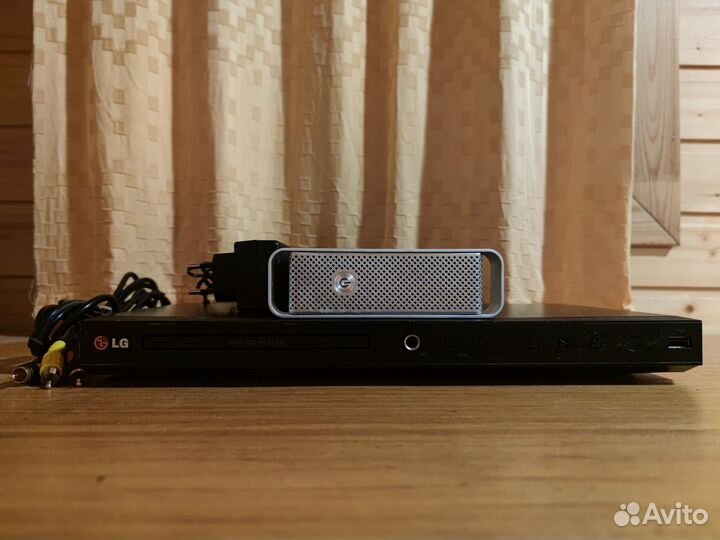 DVD проигрыватель LG DVX632K с жестким диском