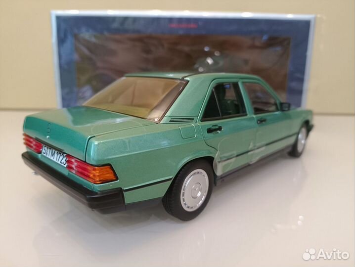 Mercedes 190 (W201) 82-93г. Зеленый 1:18