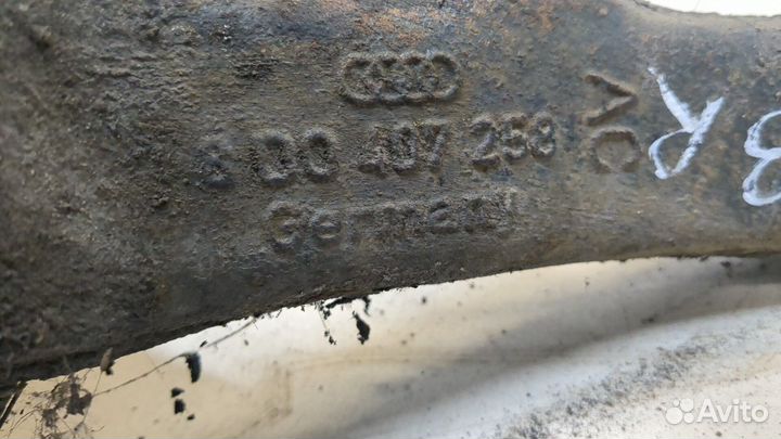 Ступица (кулак, цапфа) Volkswagen Passat 5, 2000