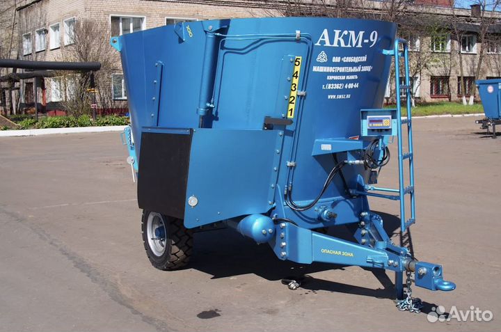 Миксер-кормораздатчик Слободской машиностроительный завод АКМ-9, 2024
