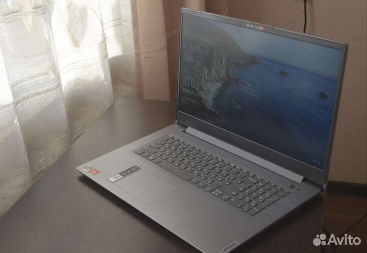 Ноутбук lenovo