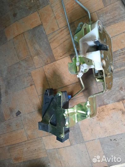 Замок передней правой двери Lifan Smily