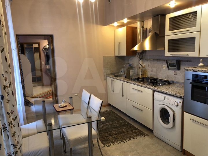 4-к. квартира, 180 м², 3/5 эт.