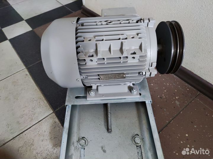Электродвигатель siemens 4 кВт
