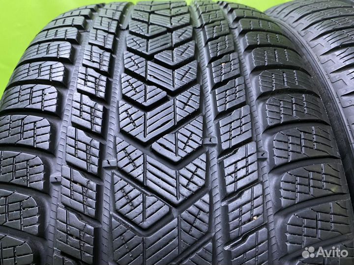 Pirelli Scorpion Winter 295/40 R21 111V