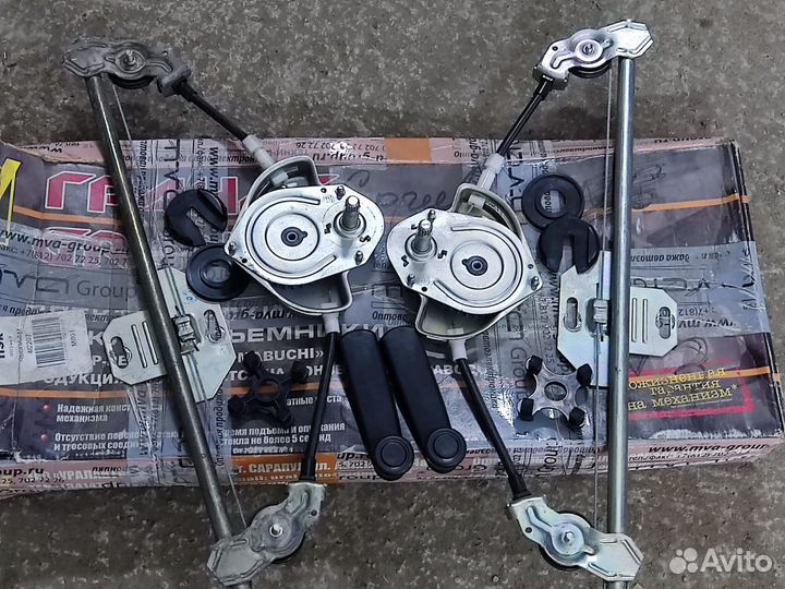 Стеклоподъемник УАЗ Патриот механический