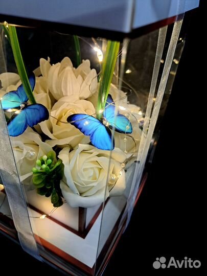 Волшебная композиция из мыльных роз