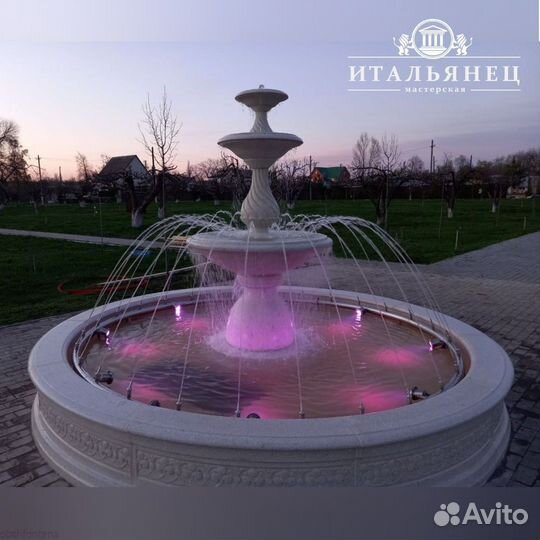 Фонтан из мрамора гранита