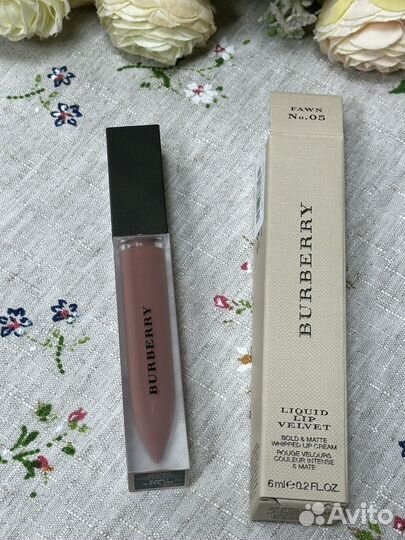 Burberry помада 05