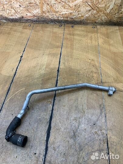 Патрубок системы охлаждения двигателя Mercedes