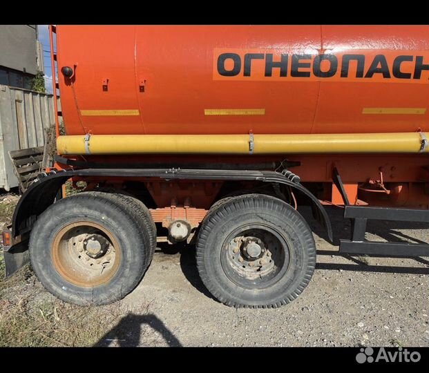 Полуприцеп бензовоз Нефаз 96742, 2004