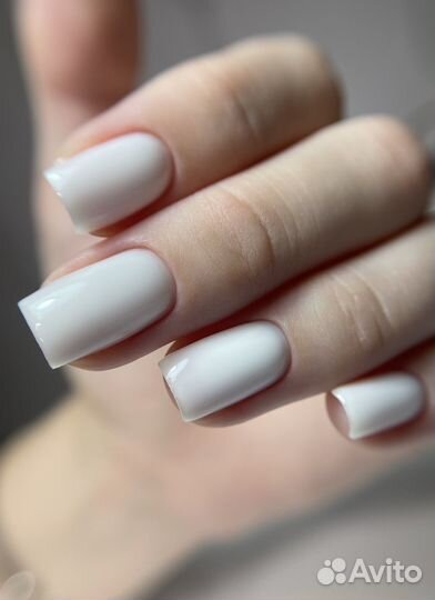 Модель на маникюр