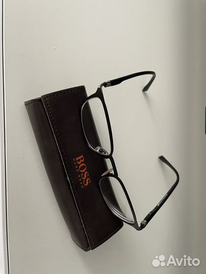 Очки hugo boss