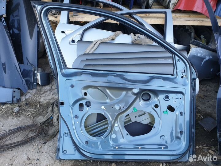 Дверь передняя левая vw jetta v джетта 5 в сборе