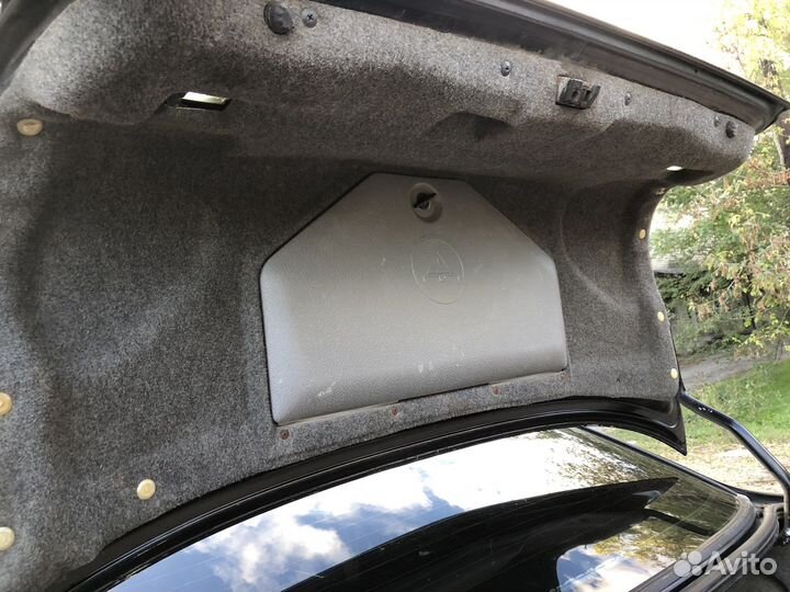 Обшивки багажника BMW 5 series E34