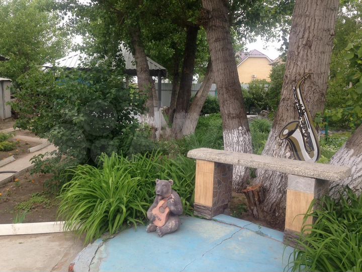 Коттедж 250 м² на участке 12 сот.