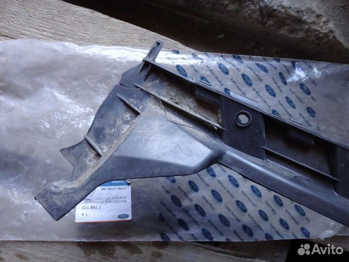 Фиеста крепление заднего бампера правое Fiest09-19