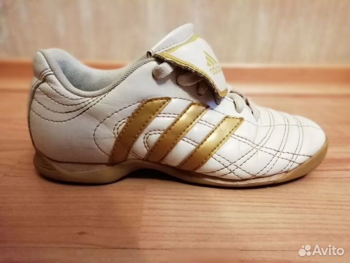 Футзал Бутсы Adidas р-р 31-32 Вьетнам